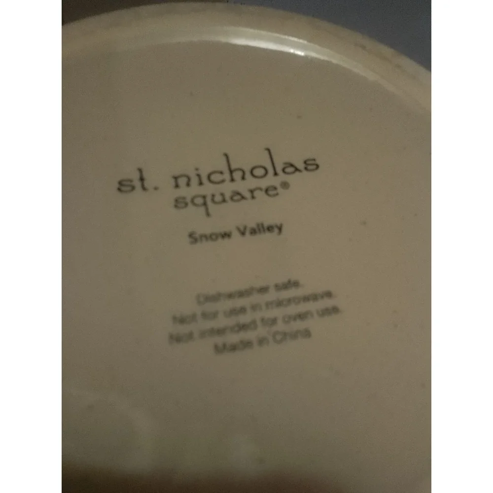 St. Nicholas Square SNOW VALLEY 8